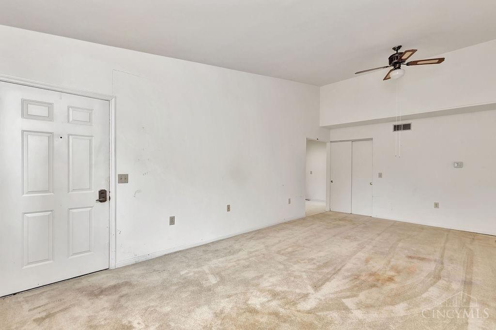 86 Schroder Lane