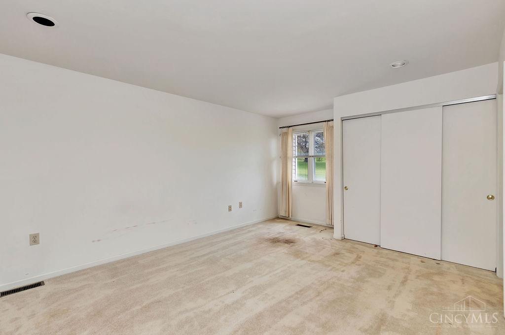86 Schroder Lane