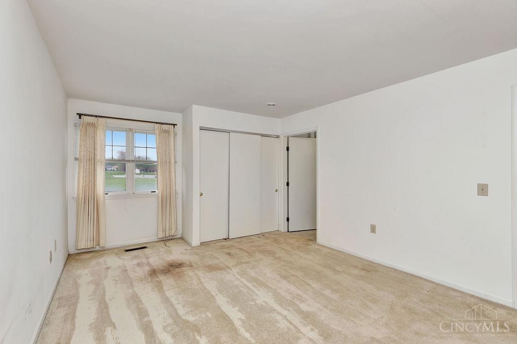 86 Schroder Lane