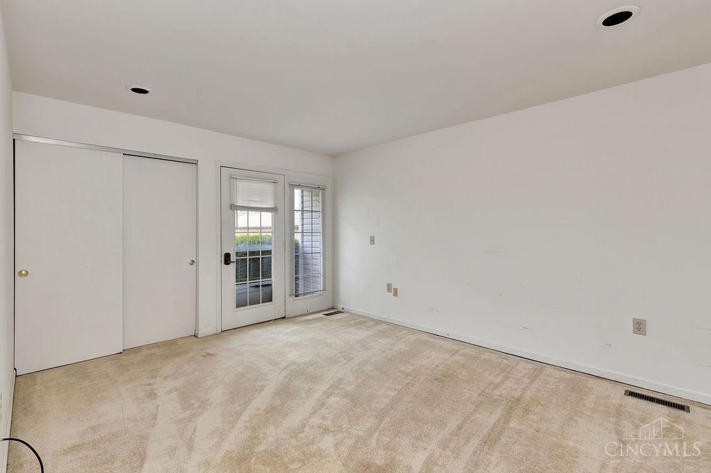 86 Schroder Lane