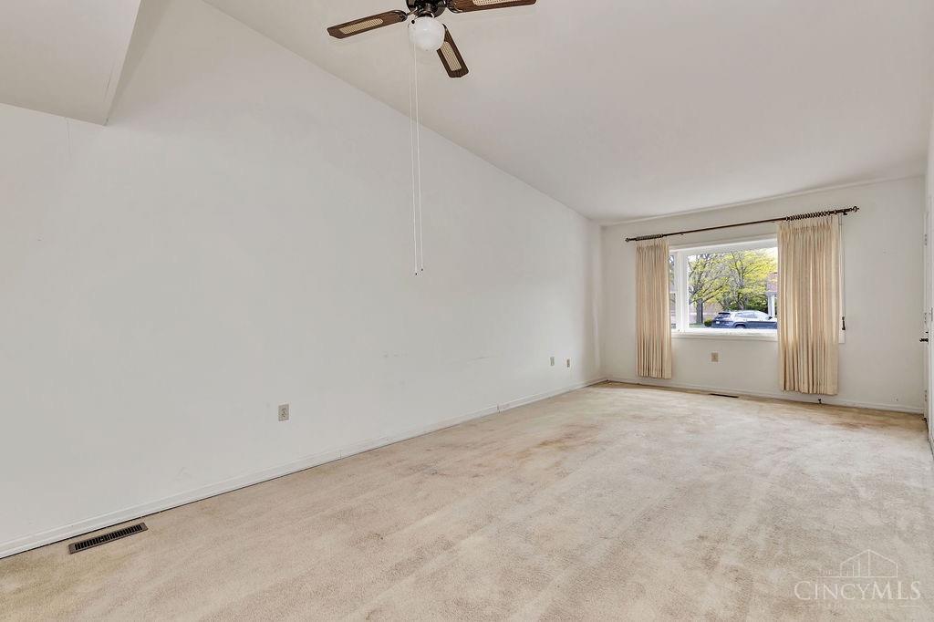 86 Schroder Lane