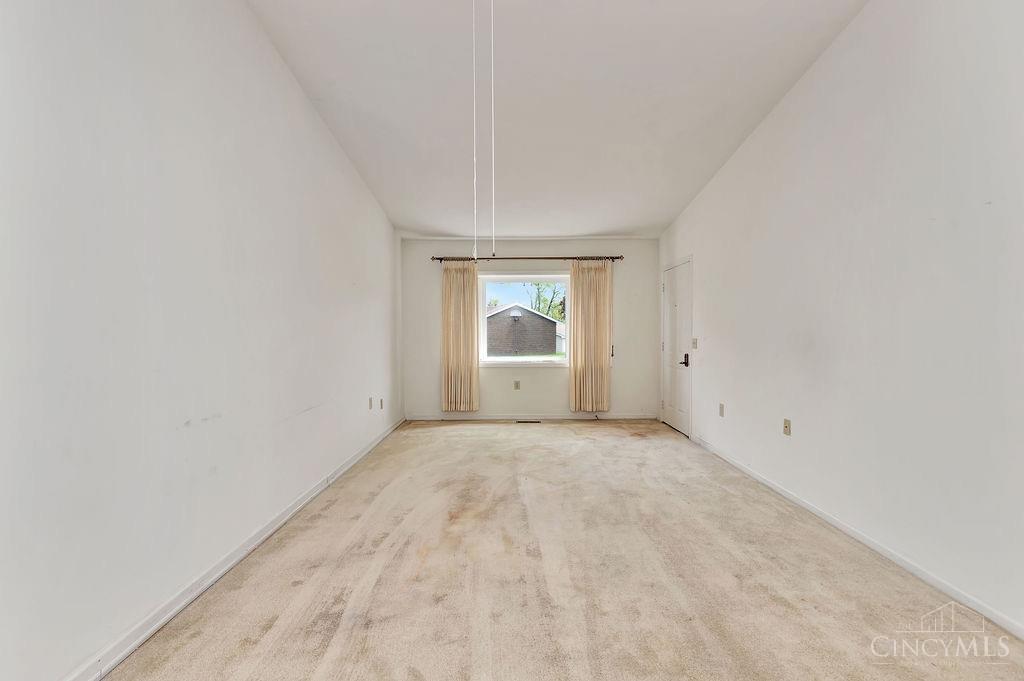 86 Schroder Lane
