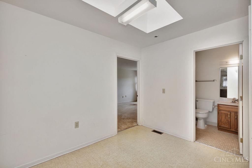 86 Schroder Lane