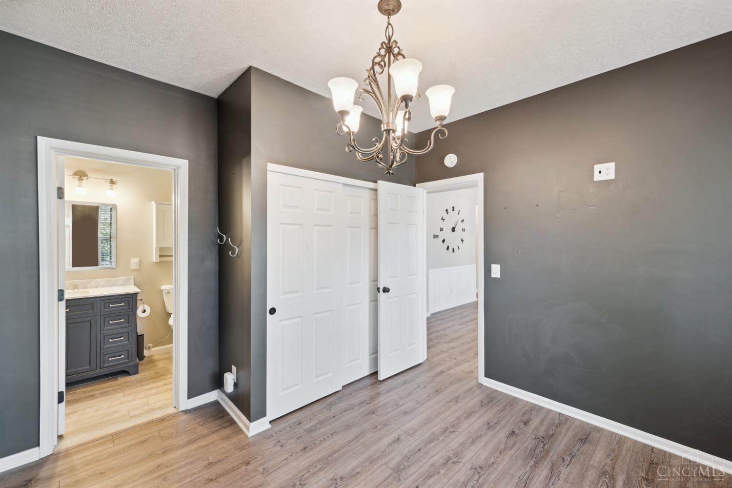6721 Waverly Park