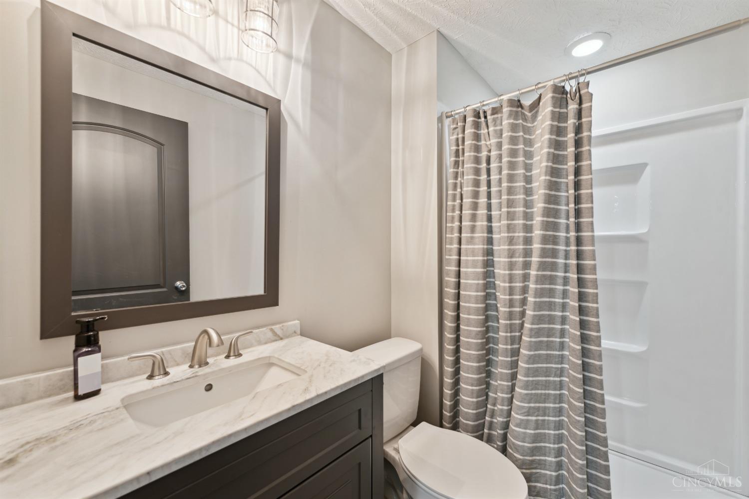 6721 Waverly Park