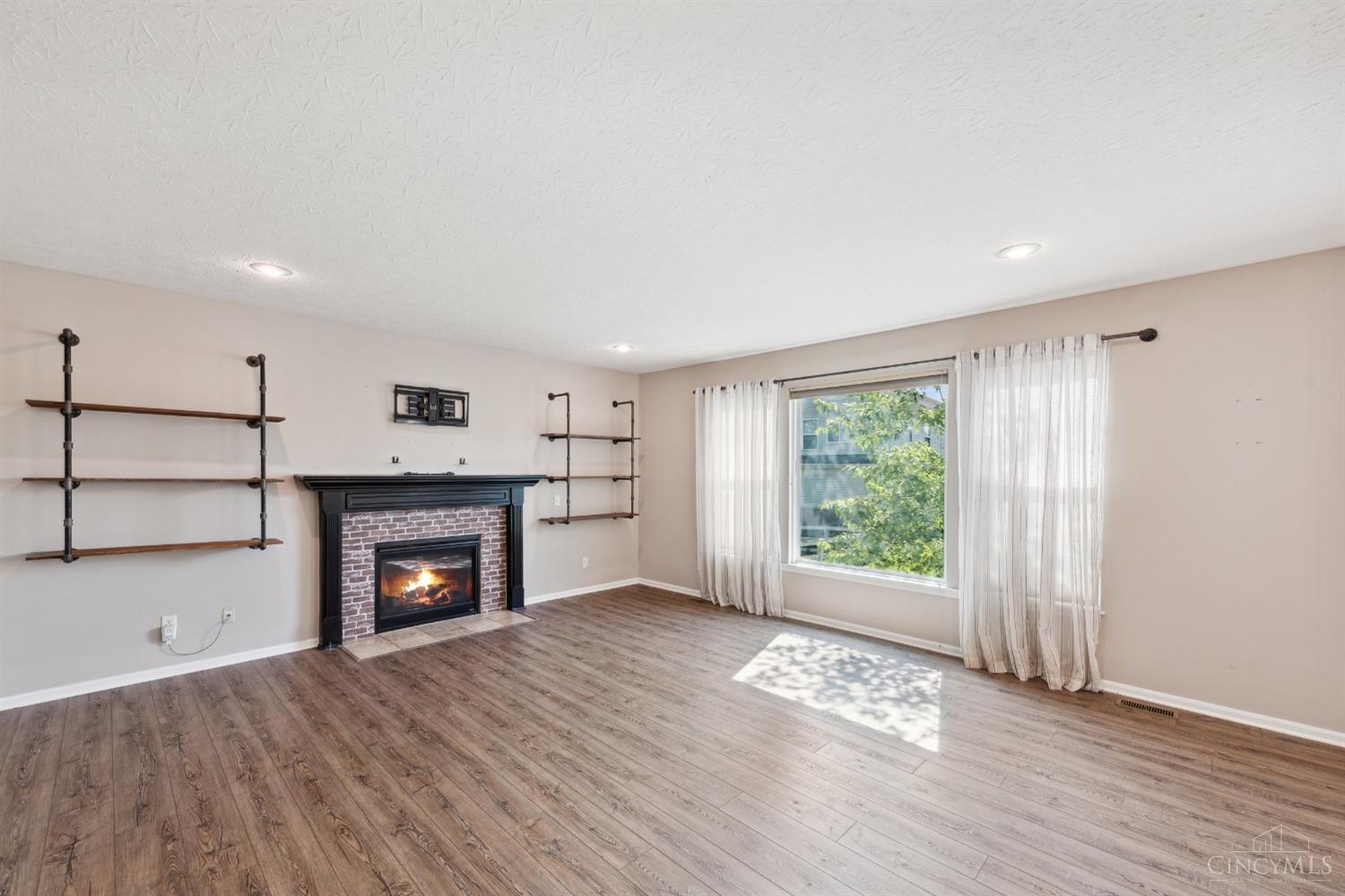 6721 Waverly Park