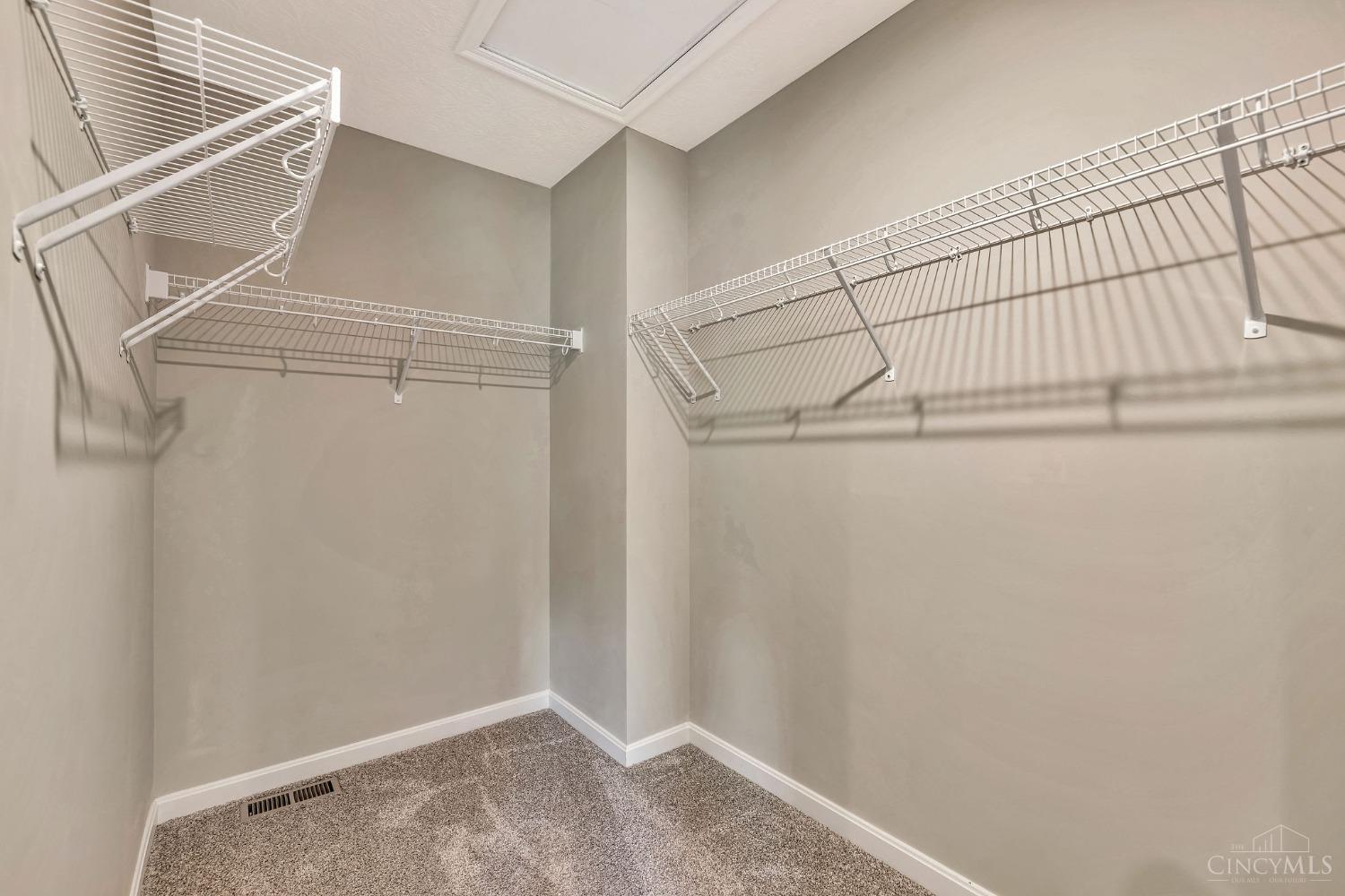 2776 Leonardo Wy