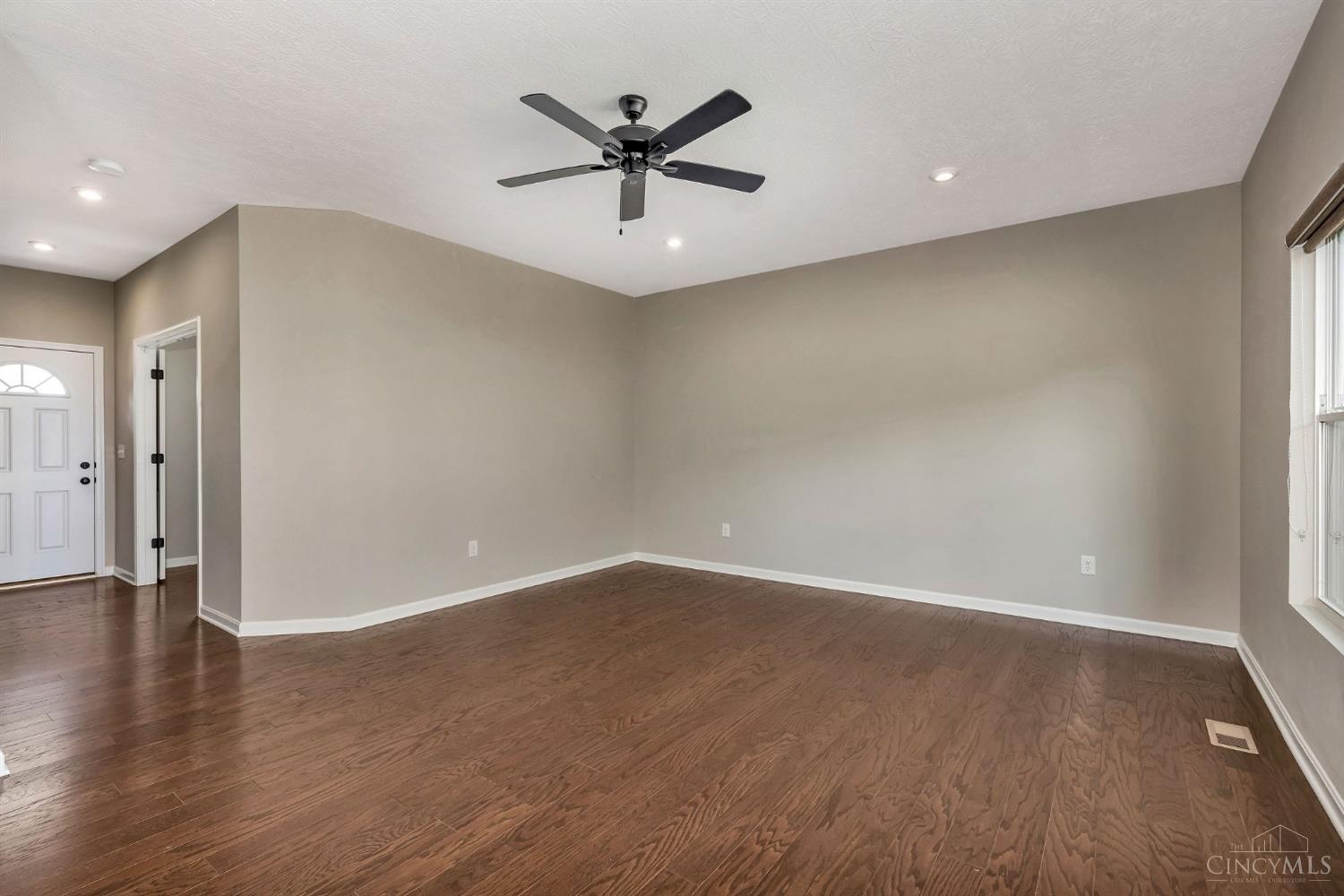 2776 Leonardo Wy