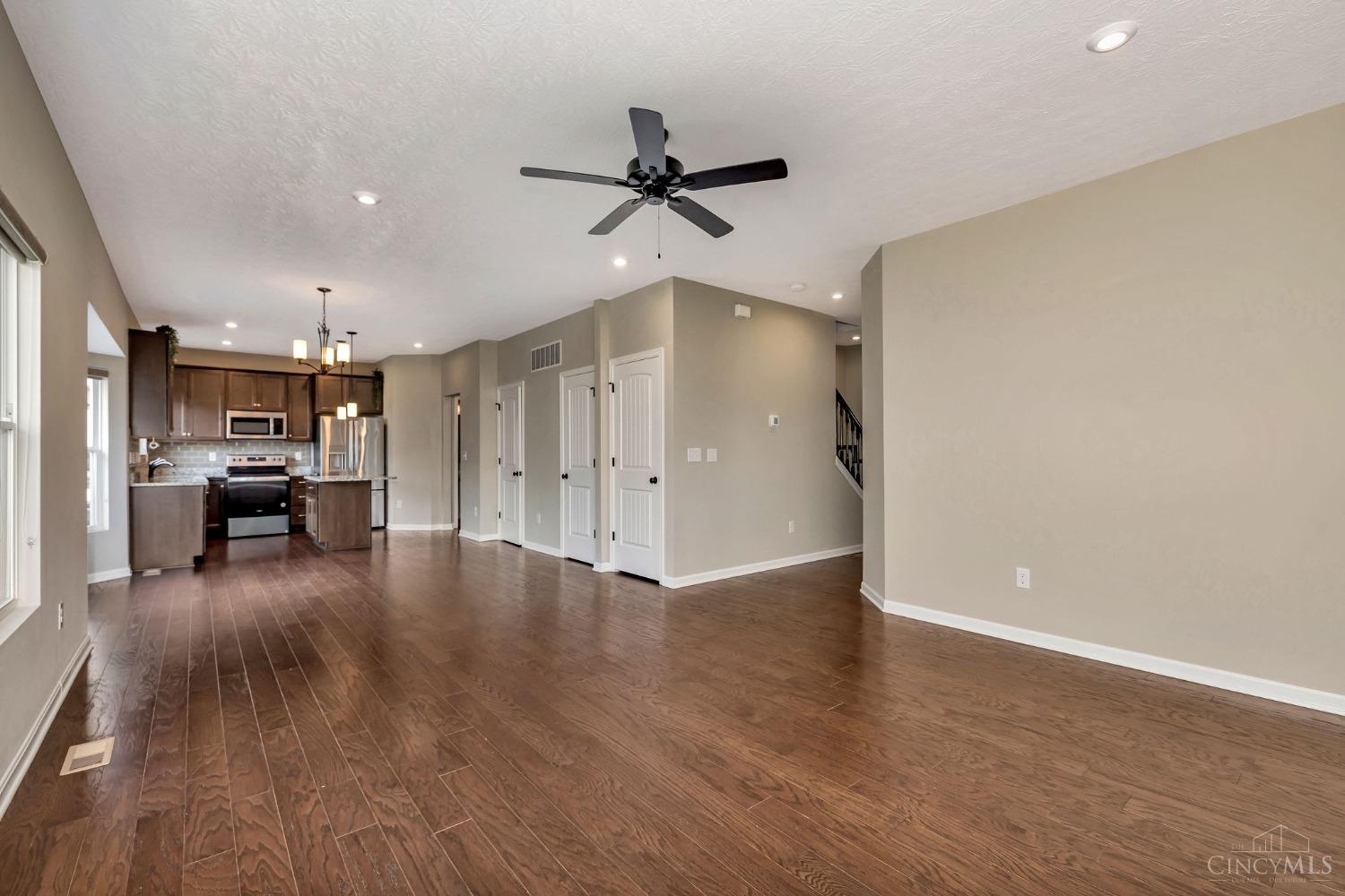 2776 Leonardo Wy
