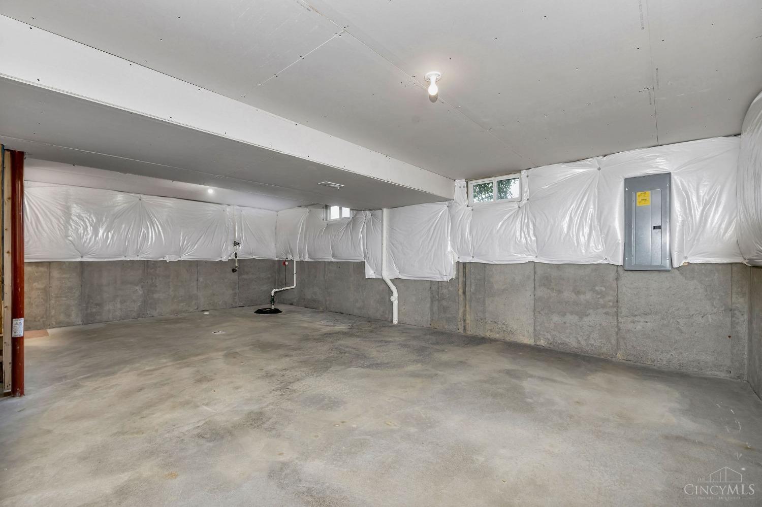2776 Leonardo Wy