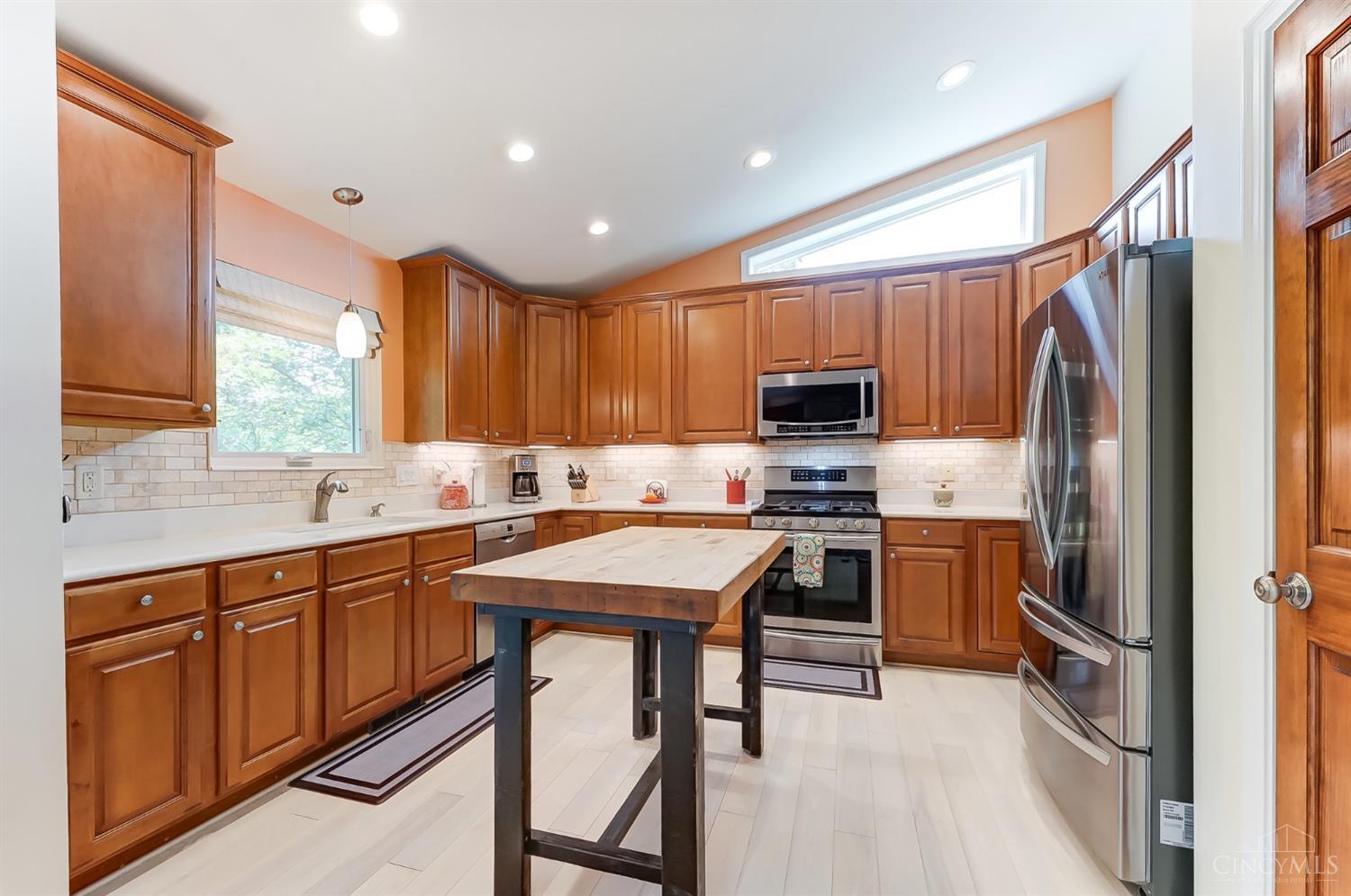 4665 Stonehaven Drive