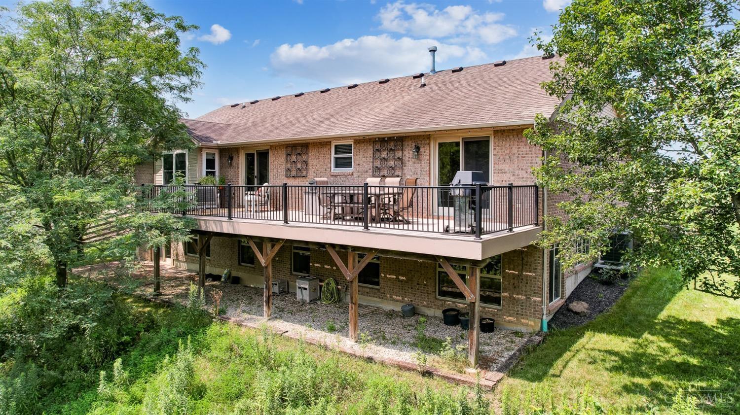 4665 Stonehaven Drive