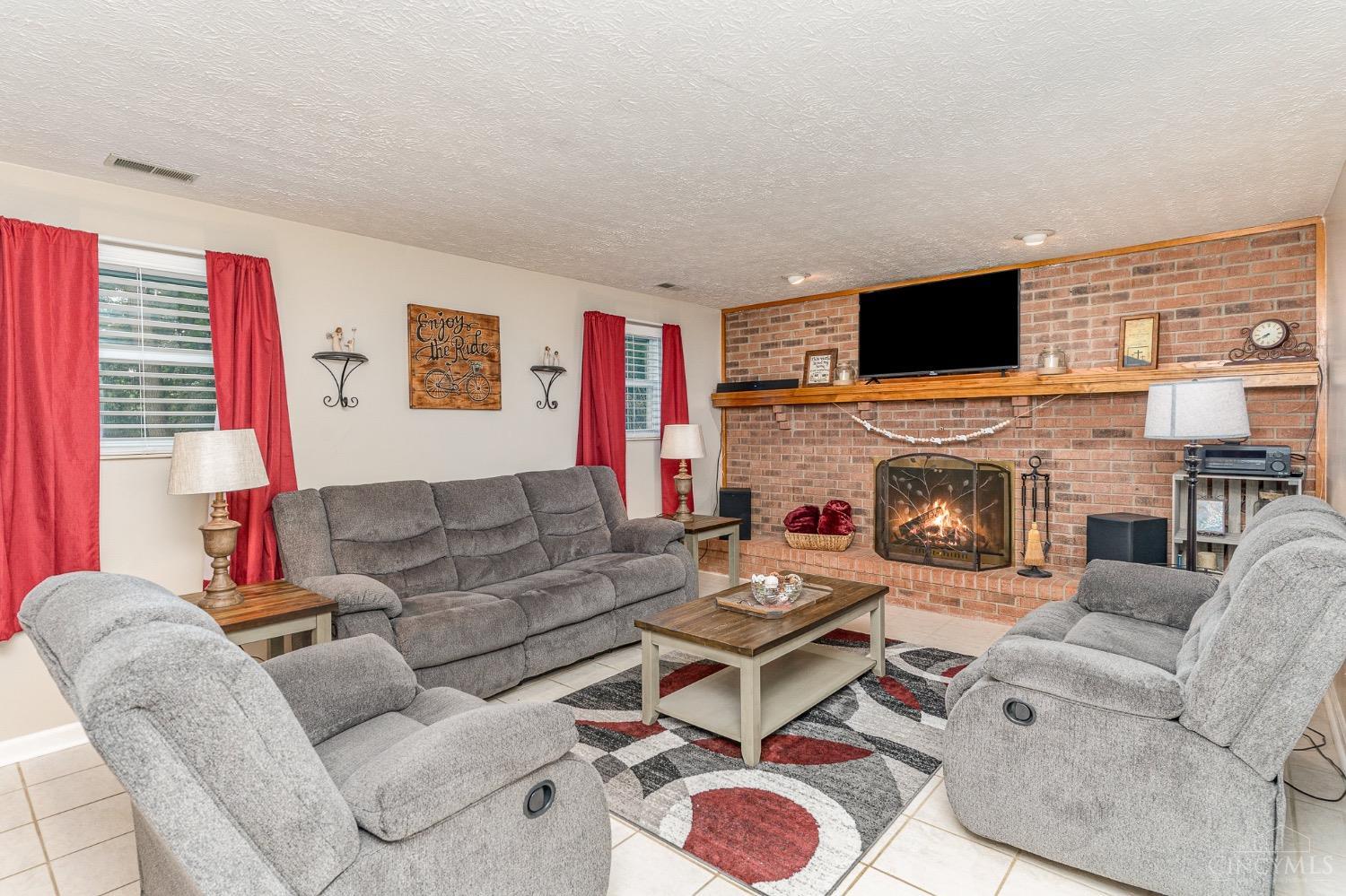 6265 Chablis Drive