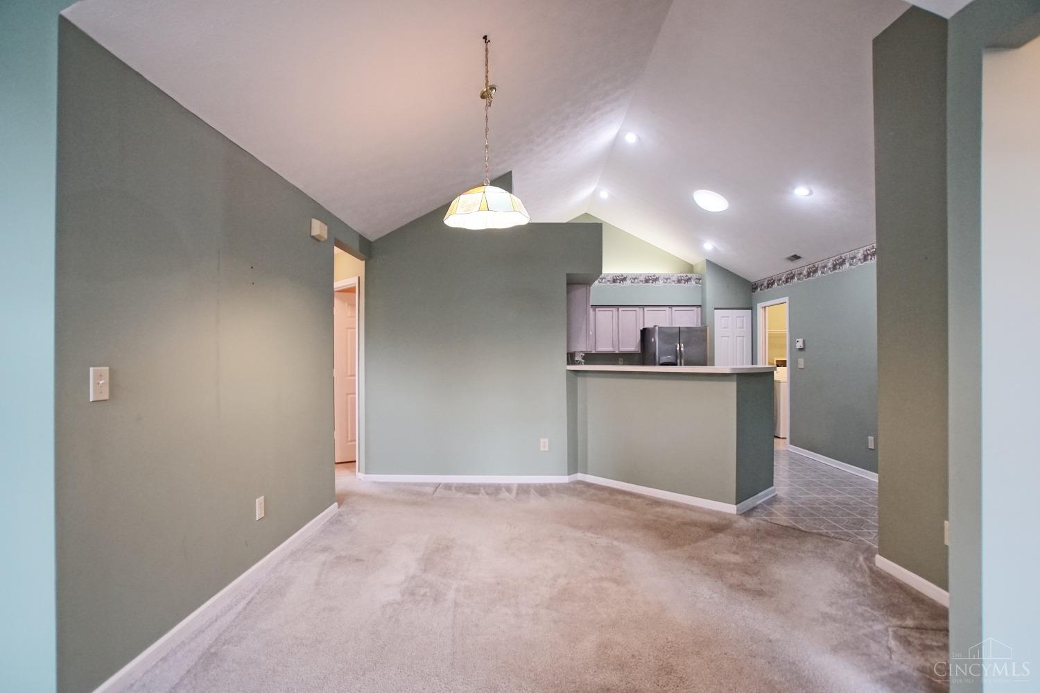 12016 Maxim Avenue