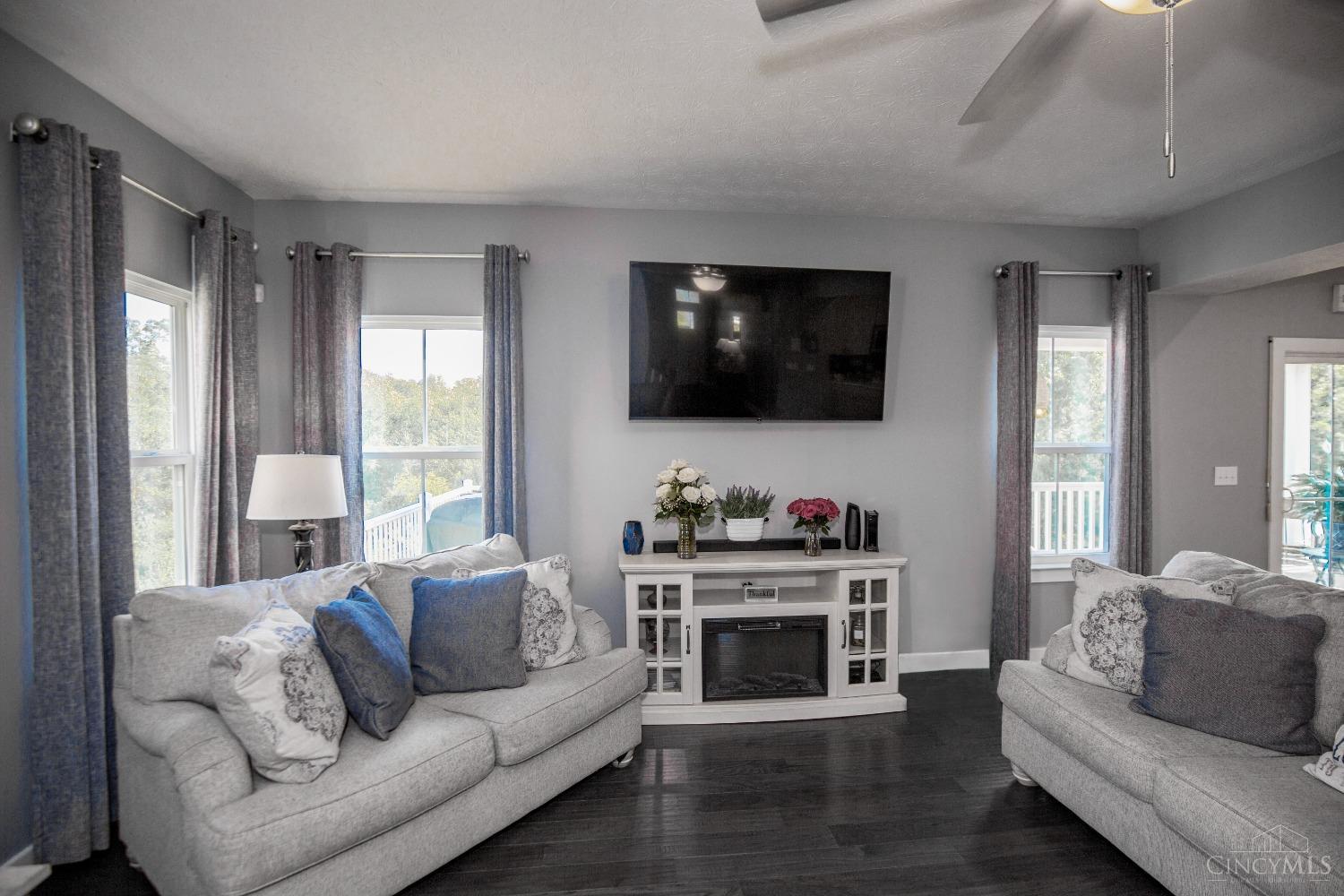 899 Trovillo Drive