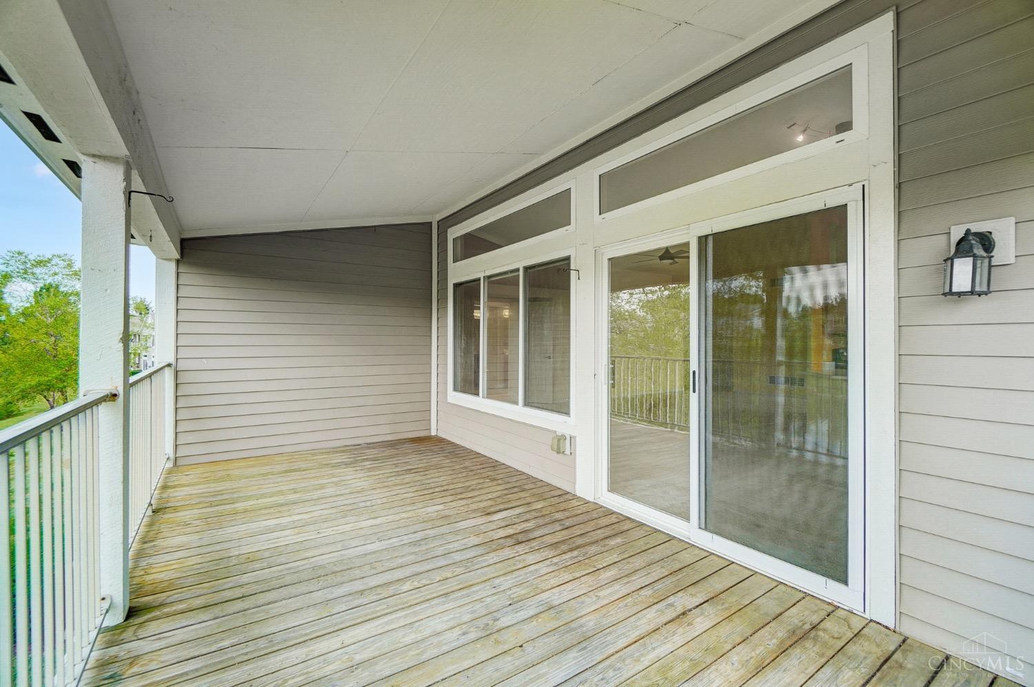 5621 Dockside Drive