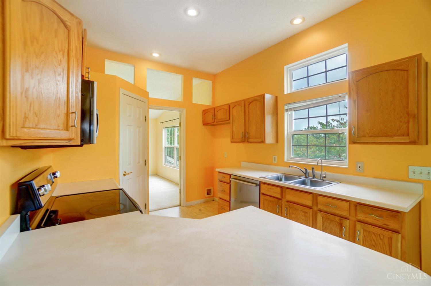 5621 Dockside Drive