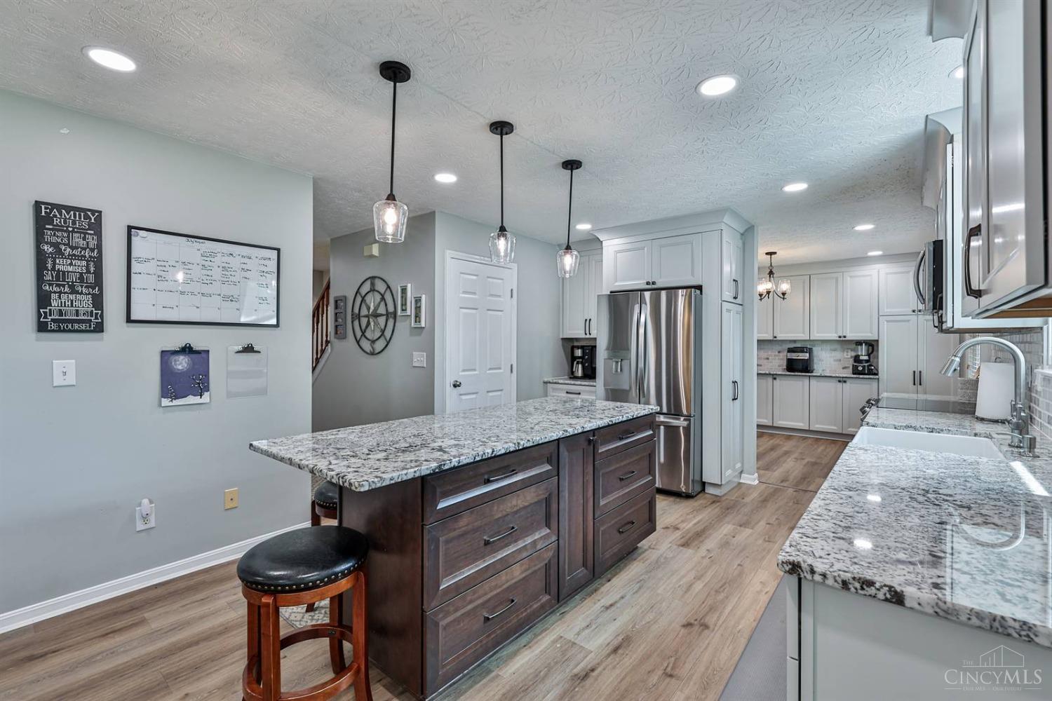 8319 Lee Court