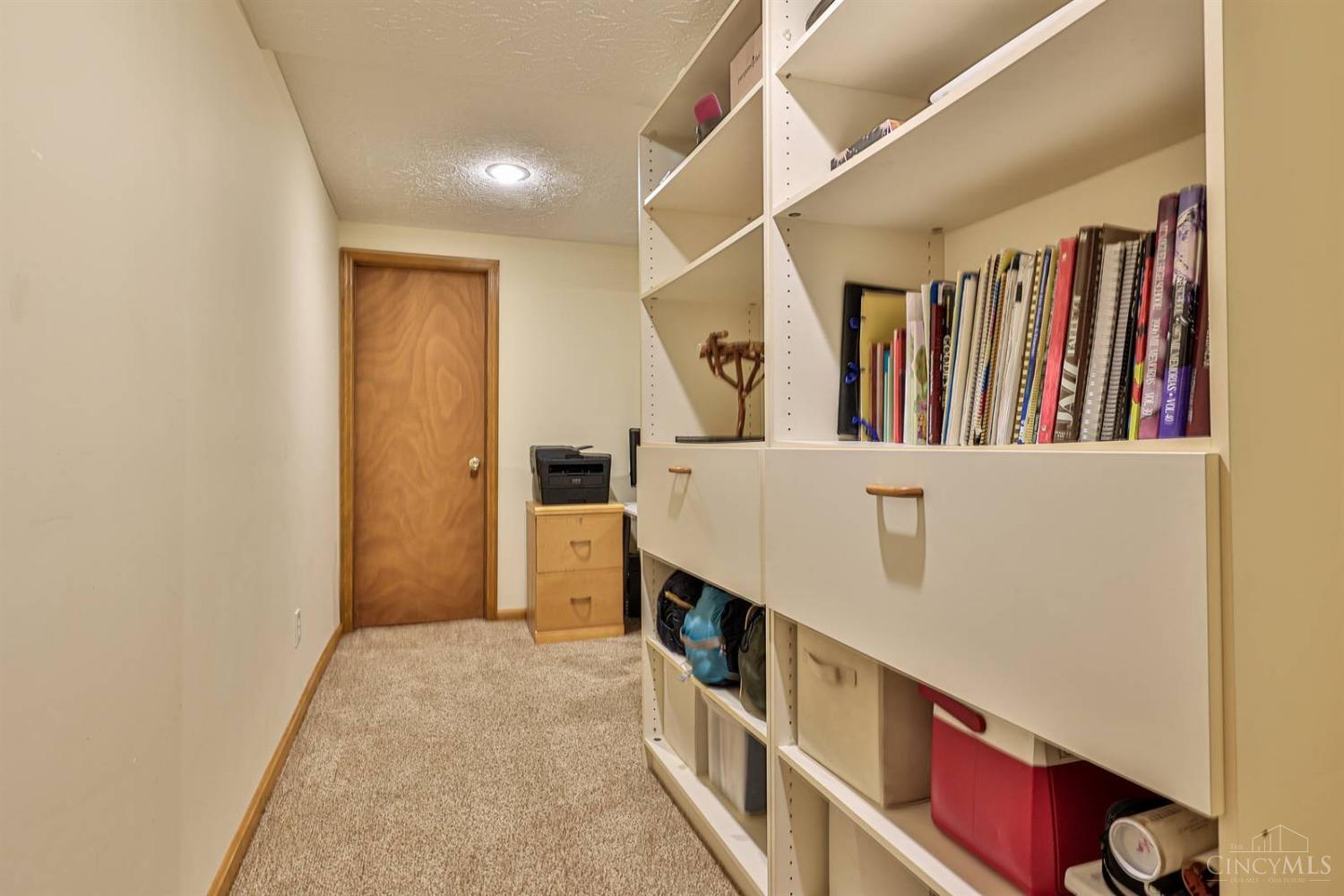 8319 Lee Court