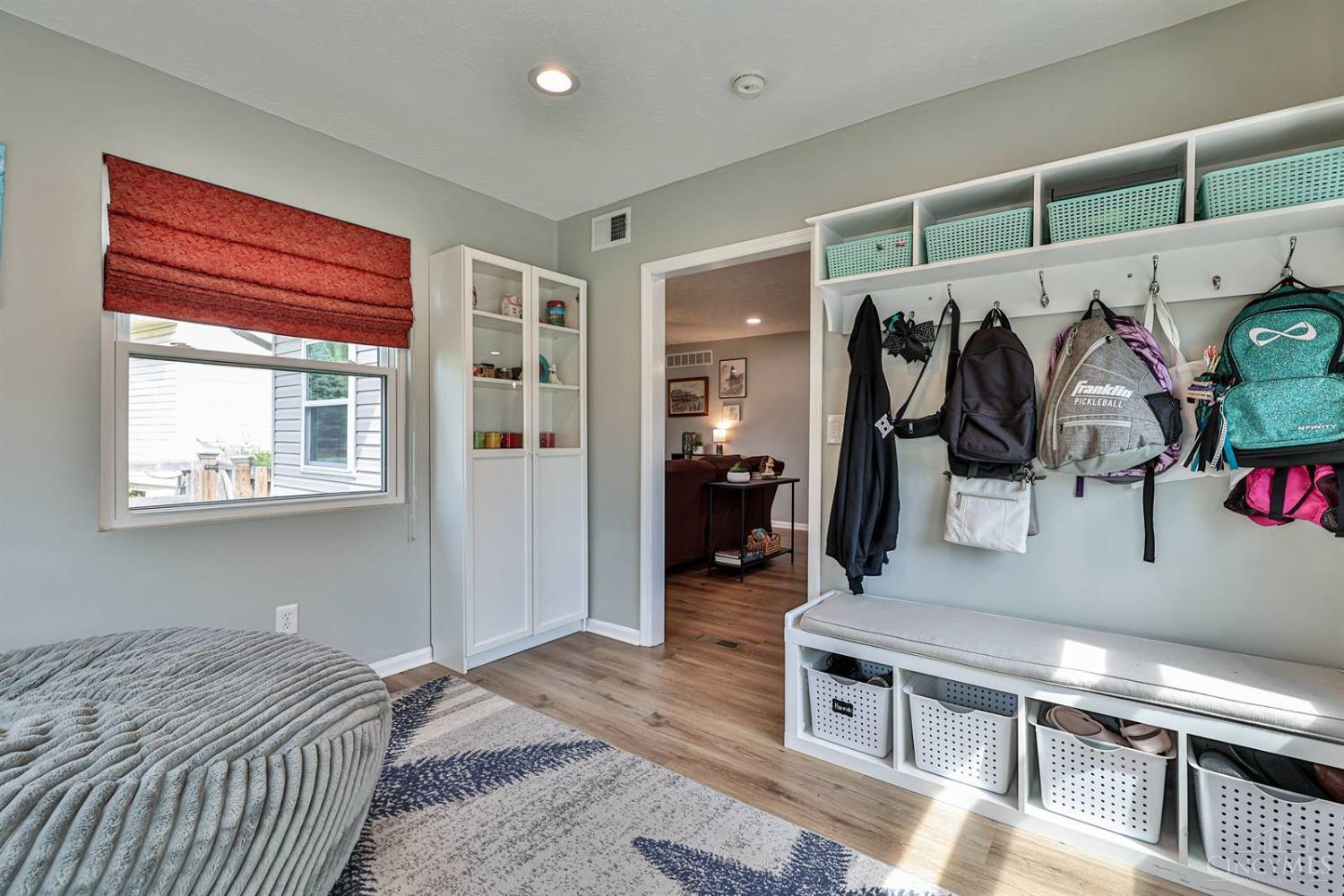 8319 Lee Court