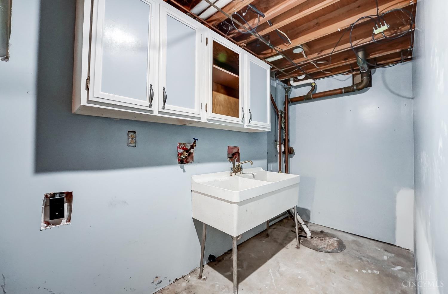 5189 Cincinnati Dayton Road