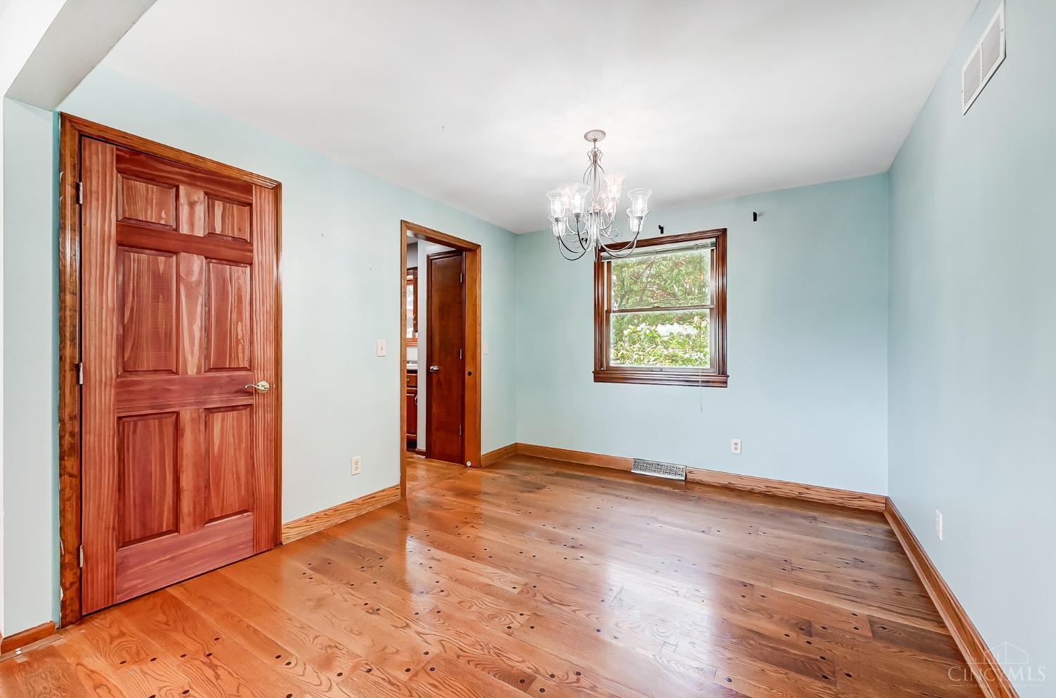 5189 Cincinnati Dayton Road