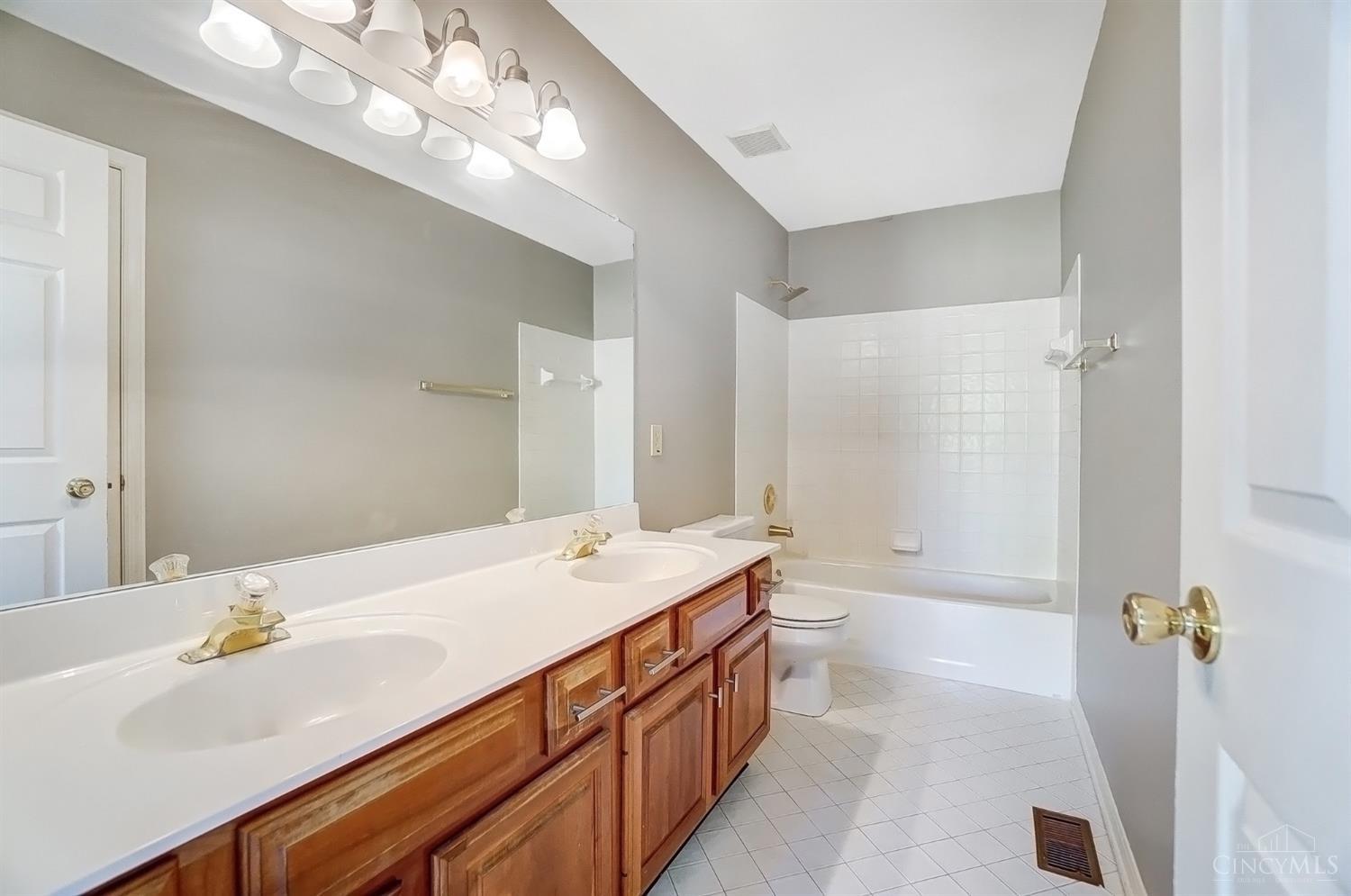 7208 Glenn Moor Drive
