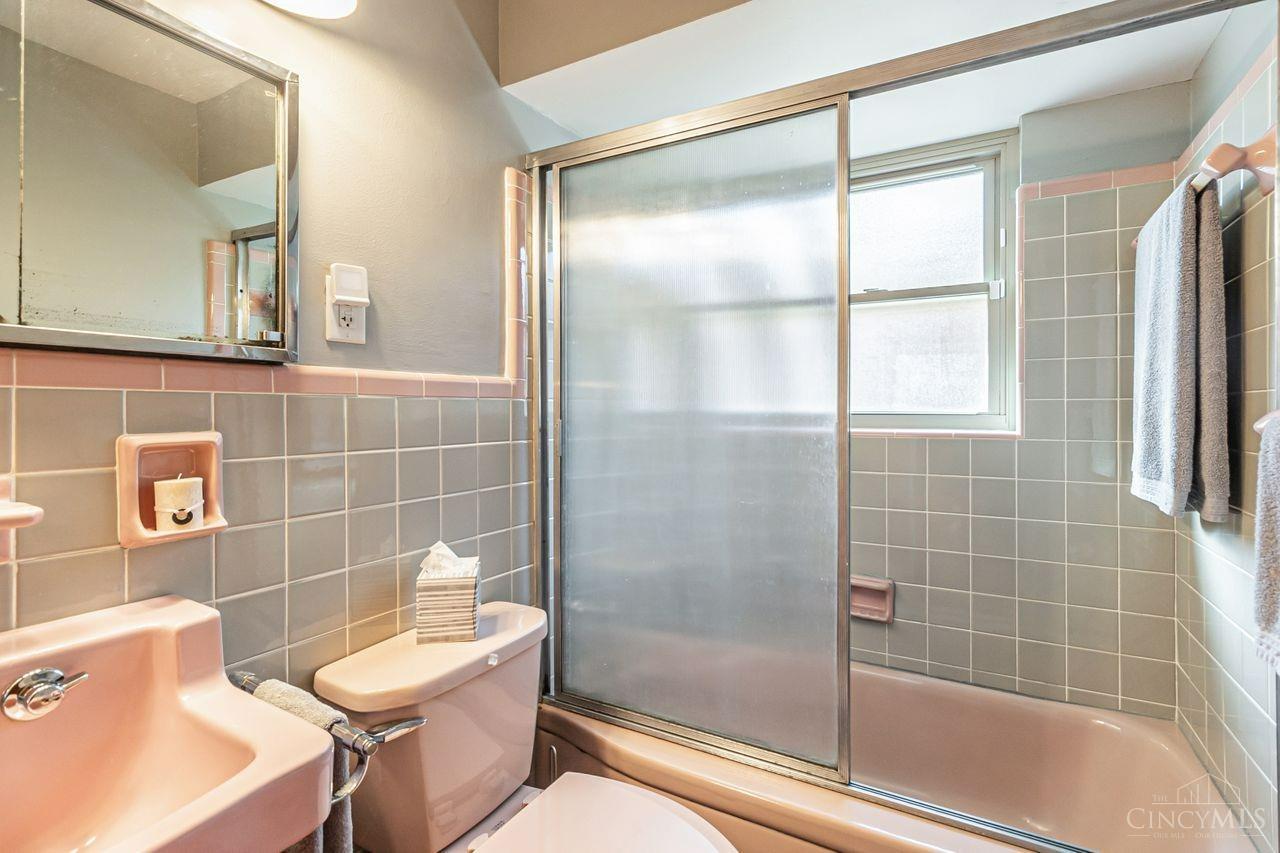 7739 Newbedford Avenue