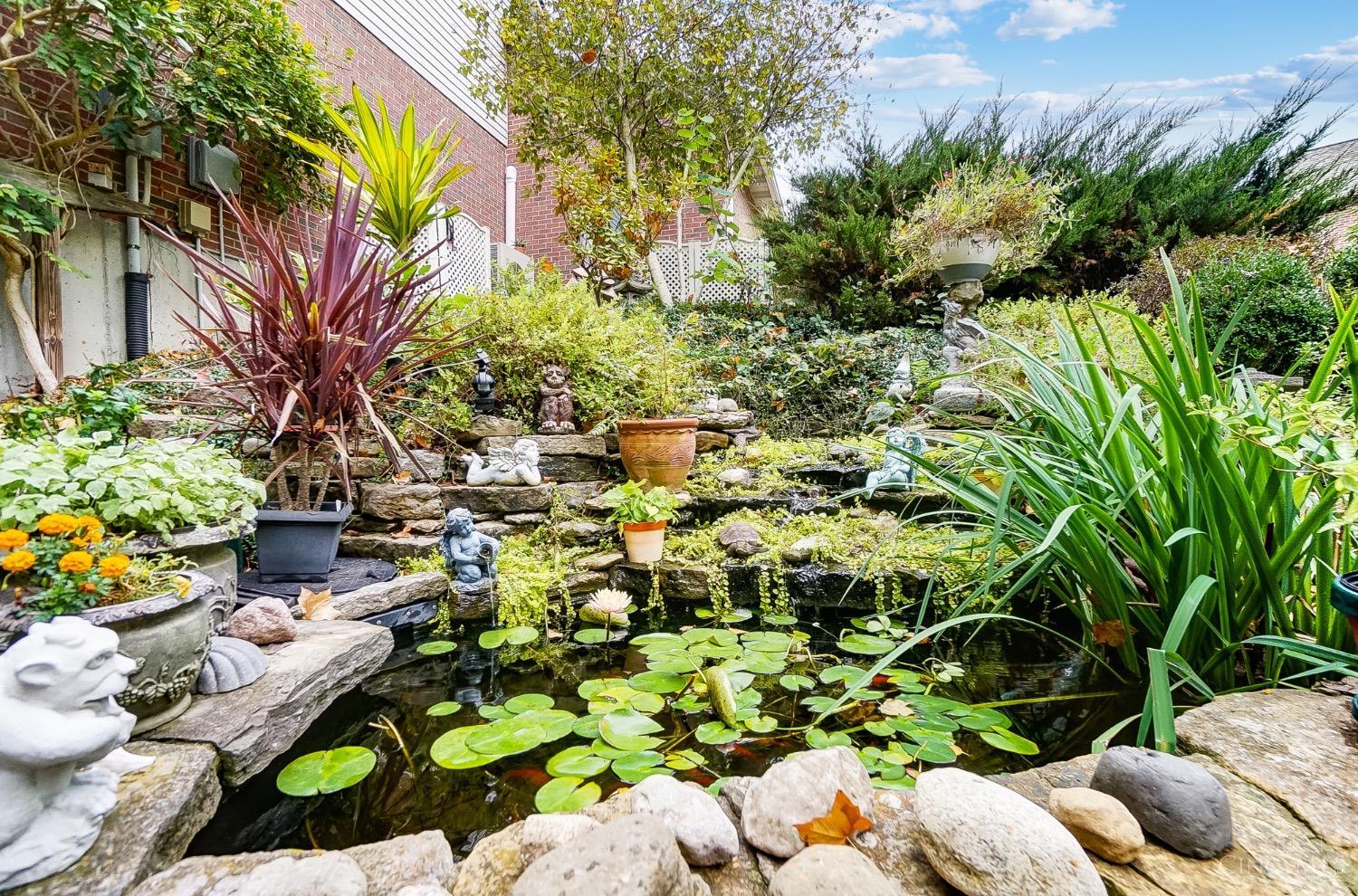 470 Gregorian Drive