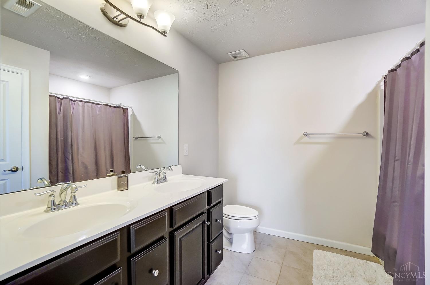 4572 Kibbey Lane