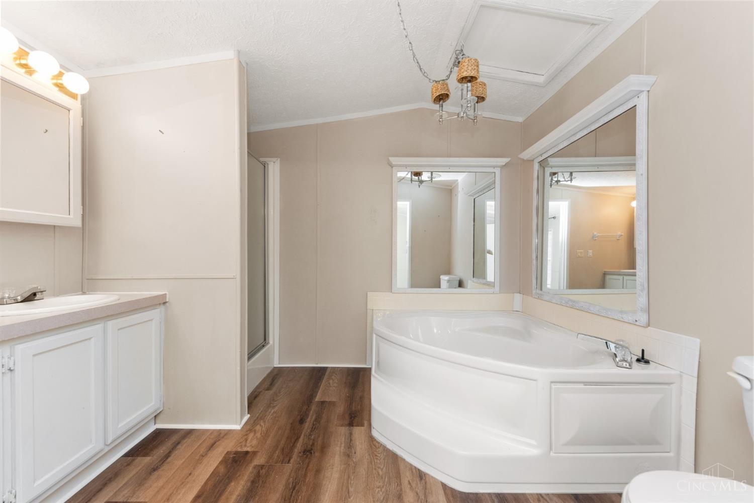8223 St Rt 505