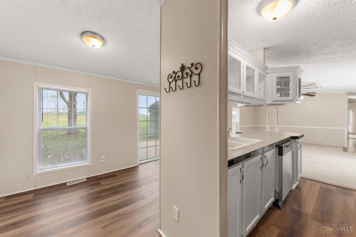 8223 St Rt 505