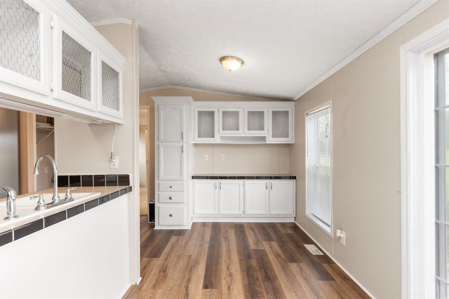 8223 St Rt 505