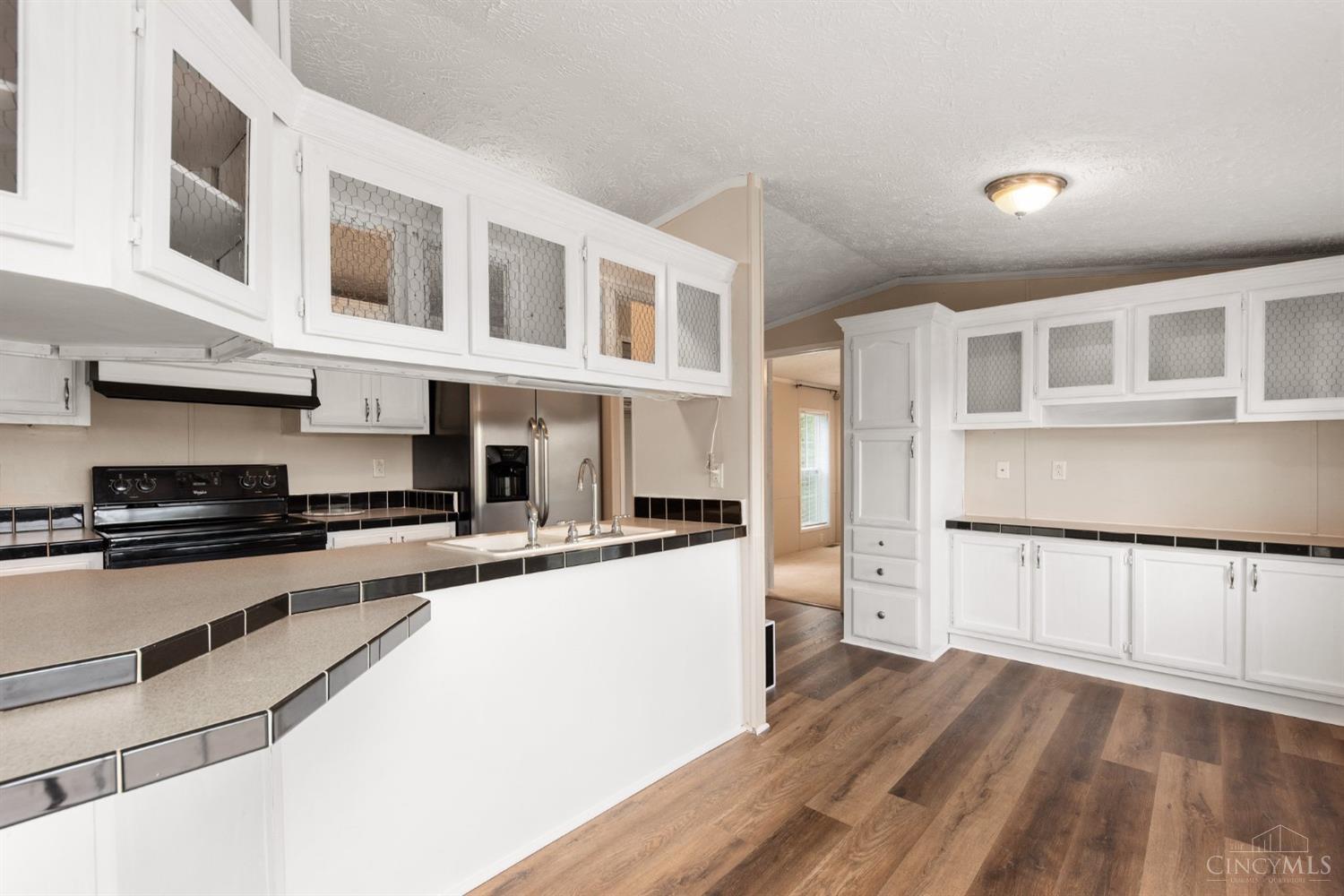 8223 St Rt 505