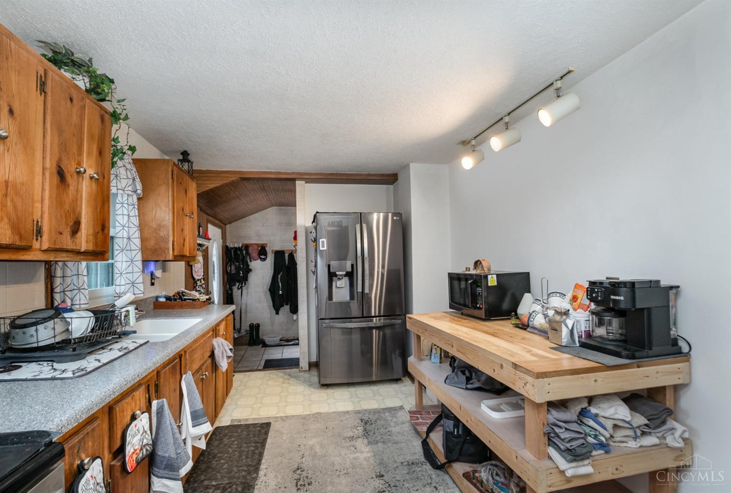 2200 OReilly Road
