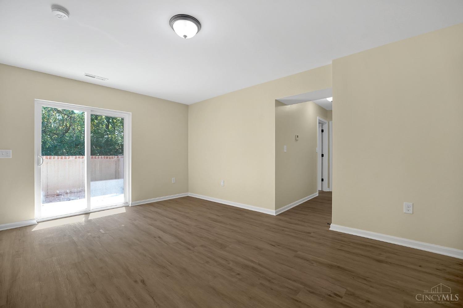 1605 W Augusta Boulevard 177