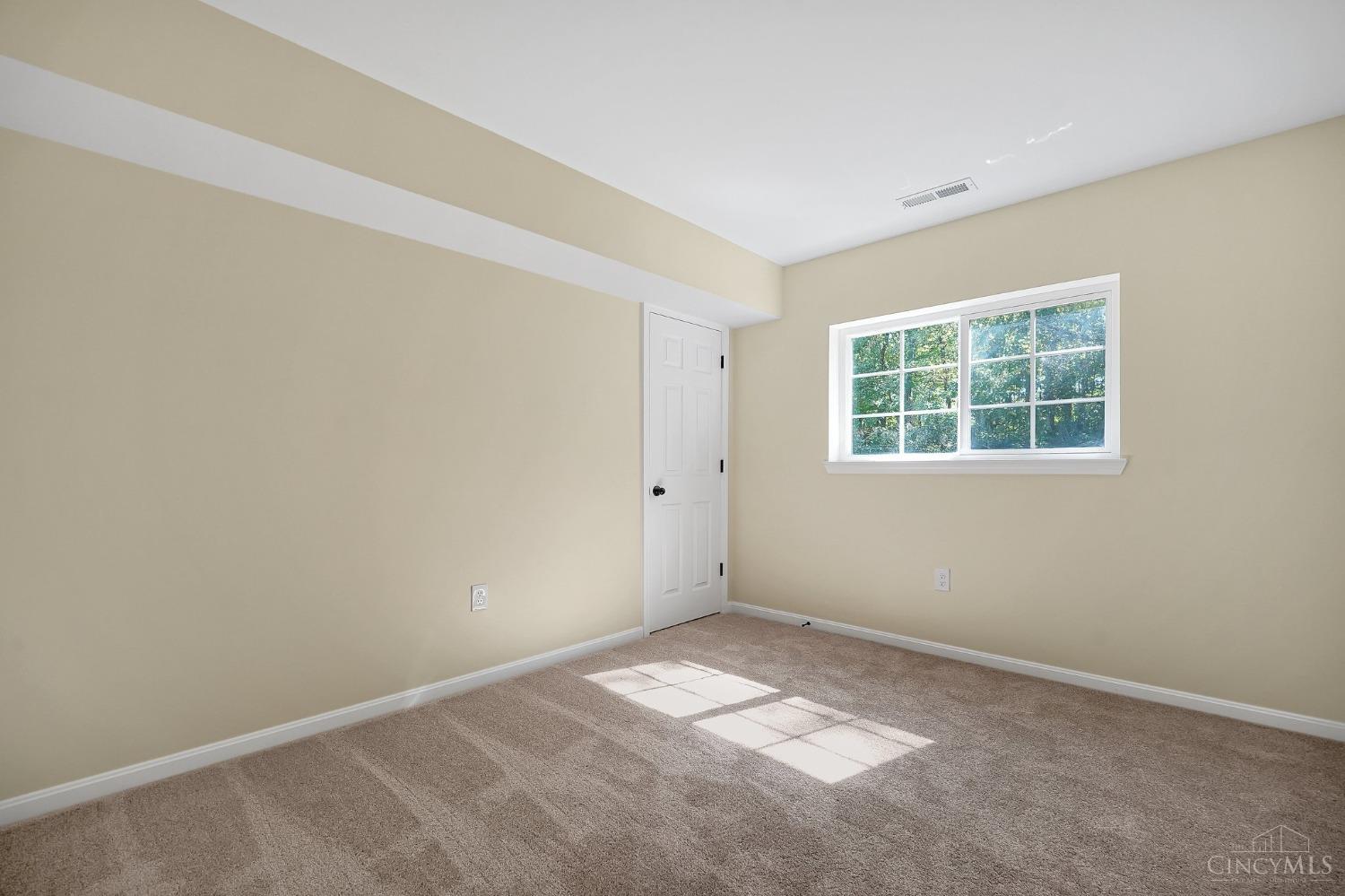 1605 W Augusta Boulevard 177