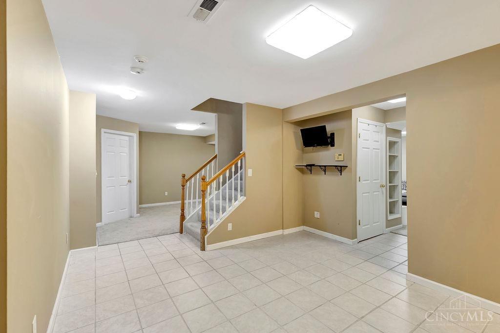5851 Maxfli Lane