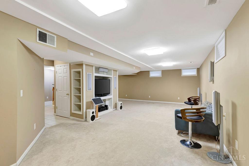 5851 Maxfli Lane