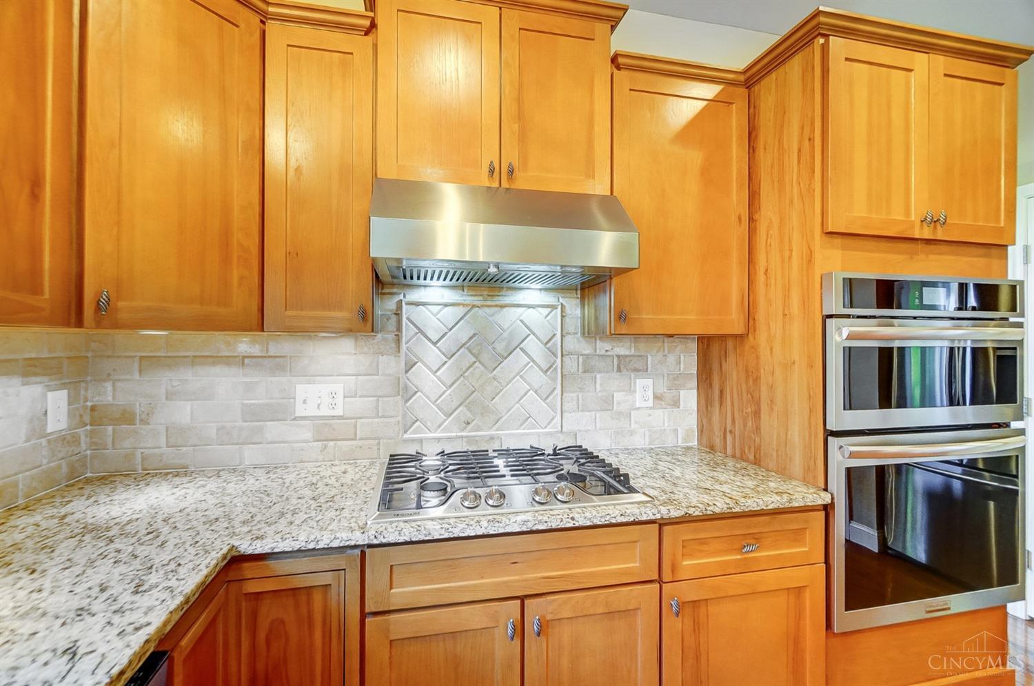 4696 Oakland Court