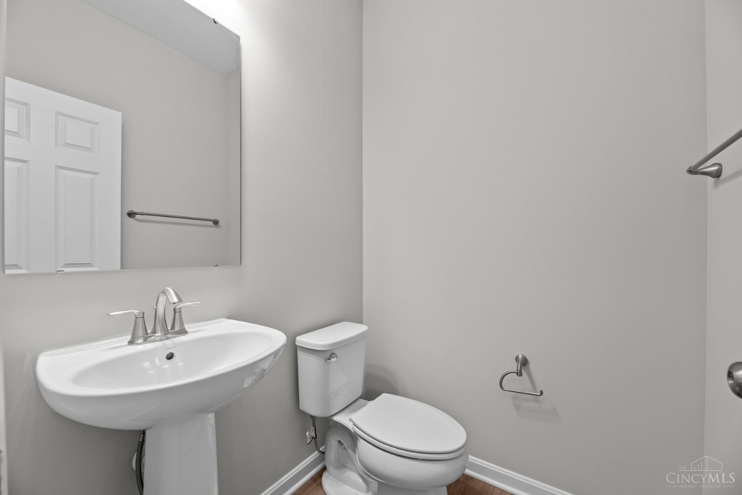 5020 Pebble Court 103