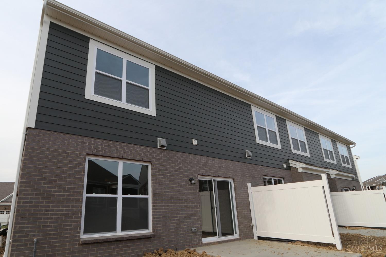 5020 Pebble Court 103