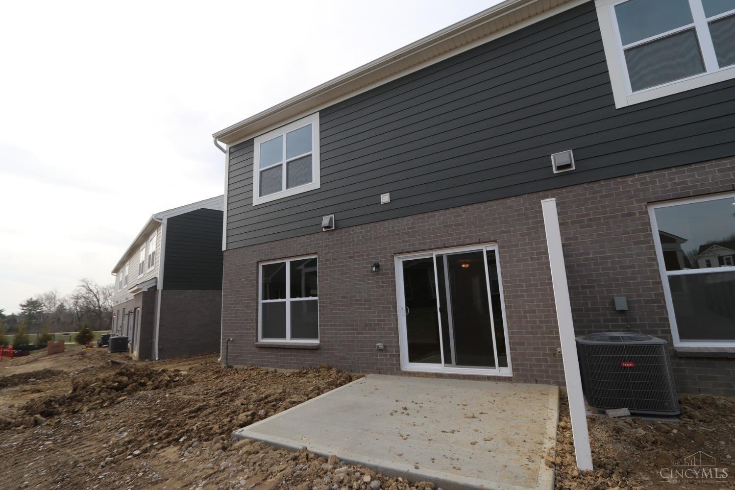 5020 Pebble Court 103