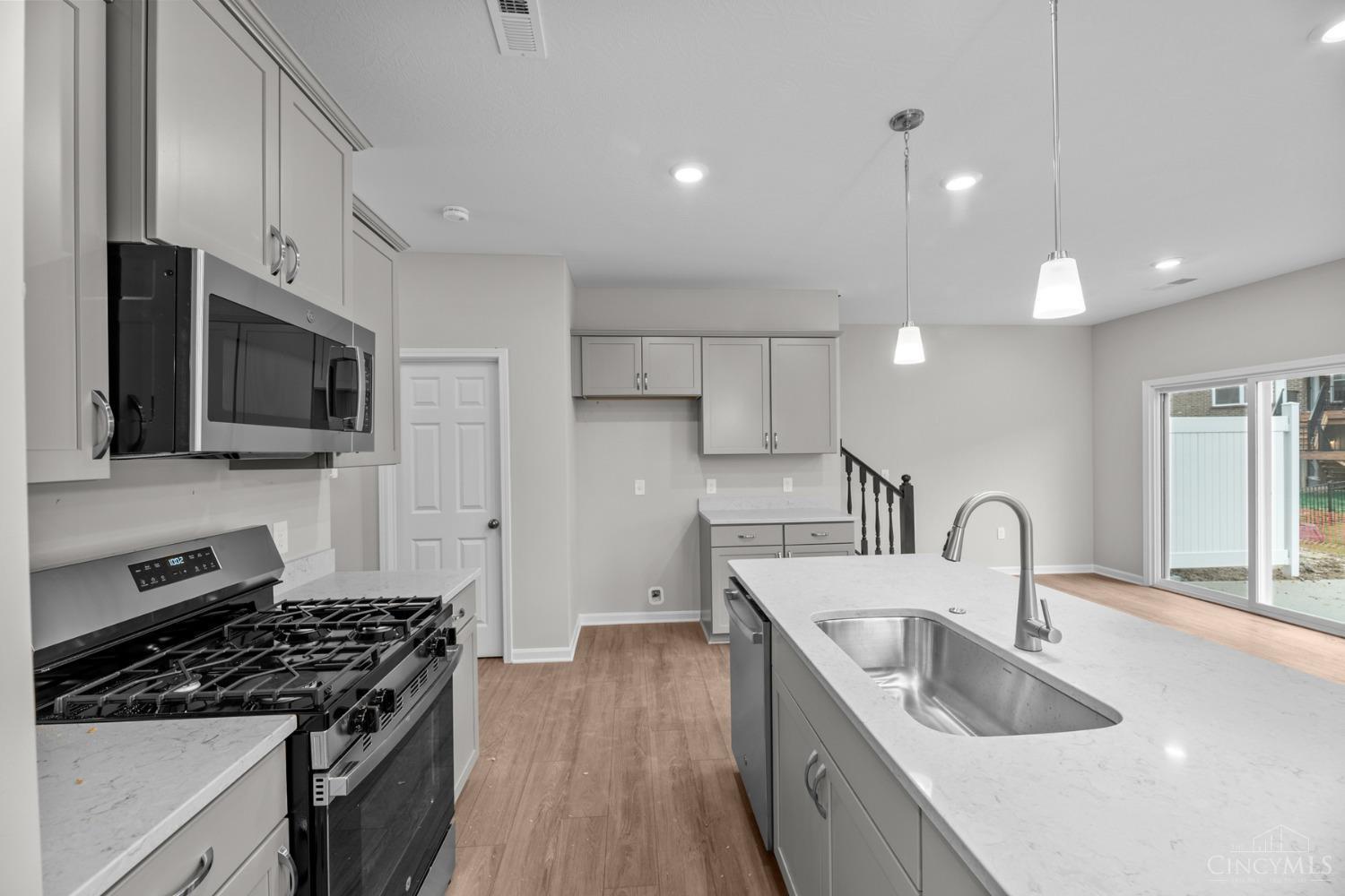 5020 Pebble Court 103