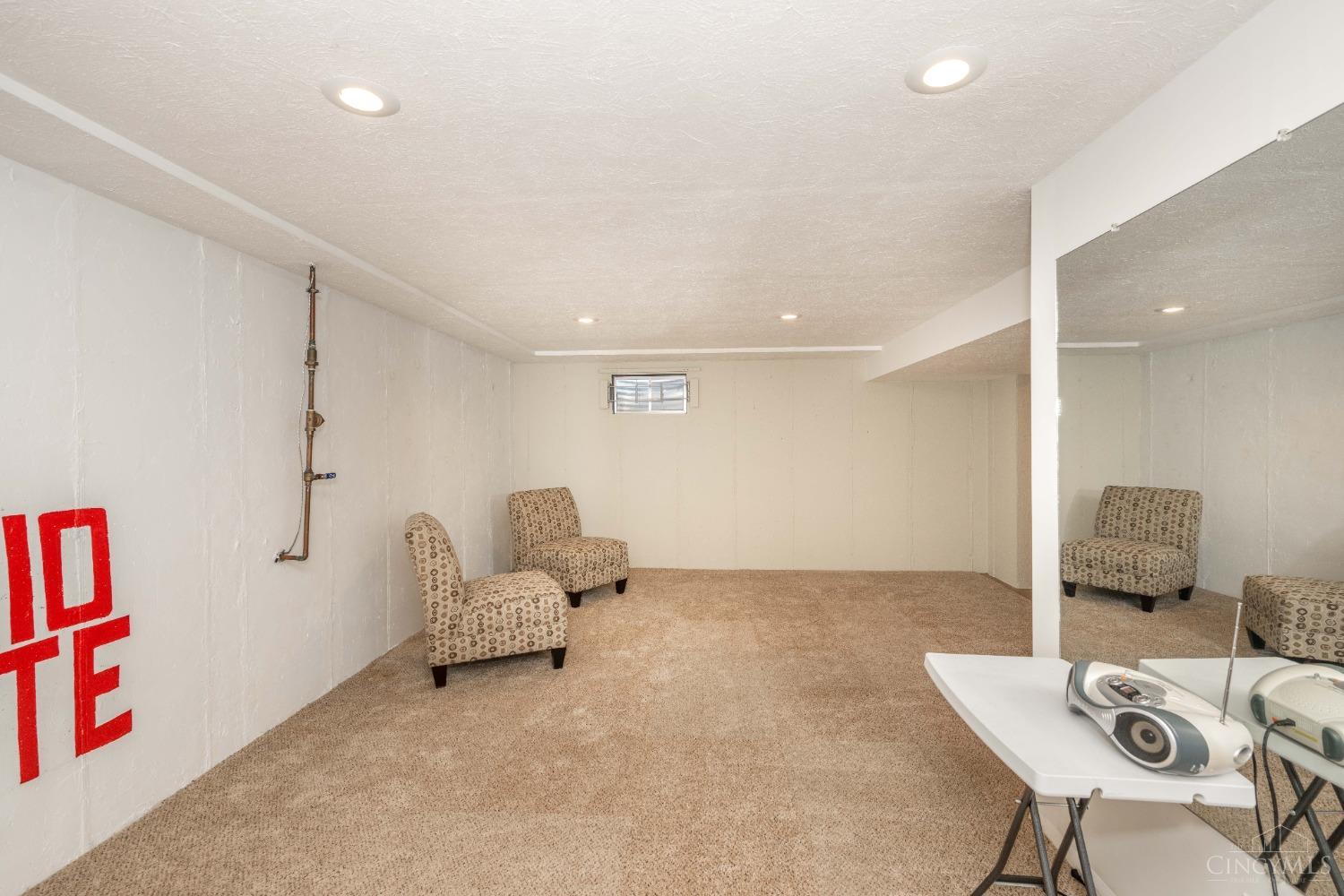 6117 Ivy Woods Court