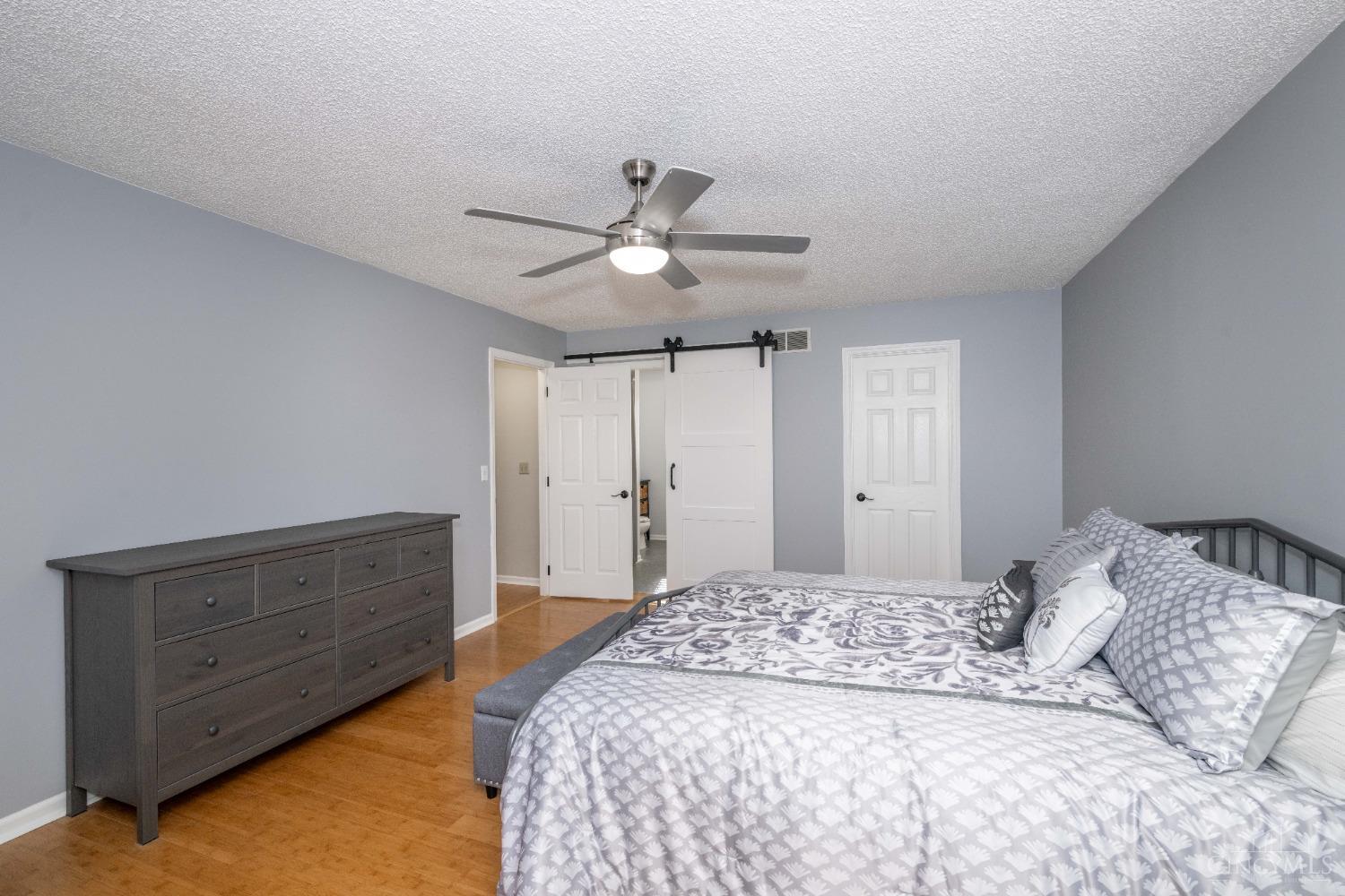 6117 Ivy Woods Court