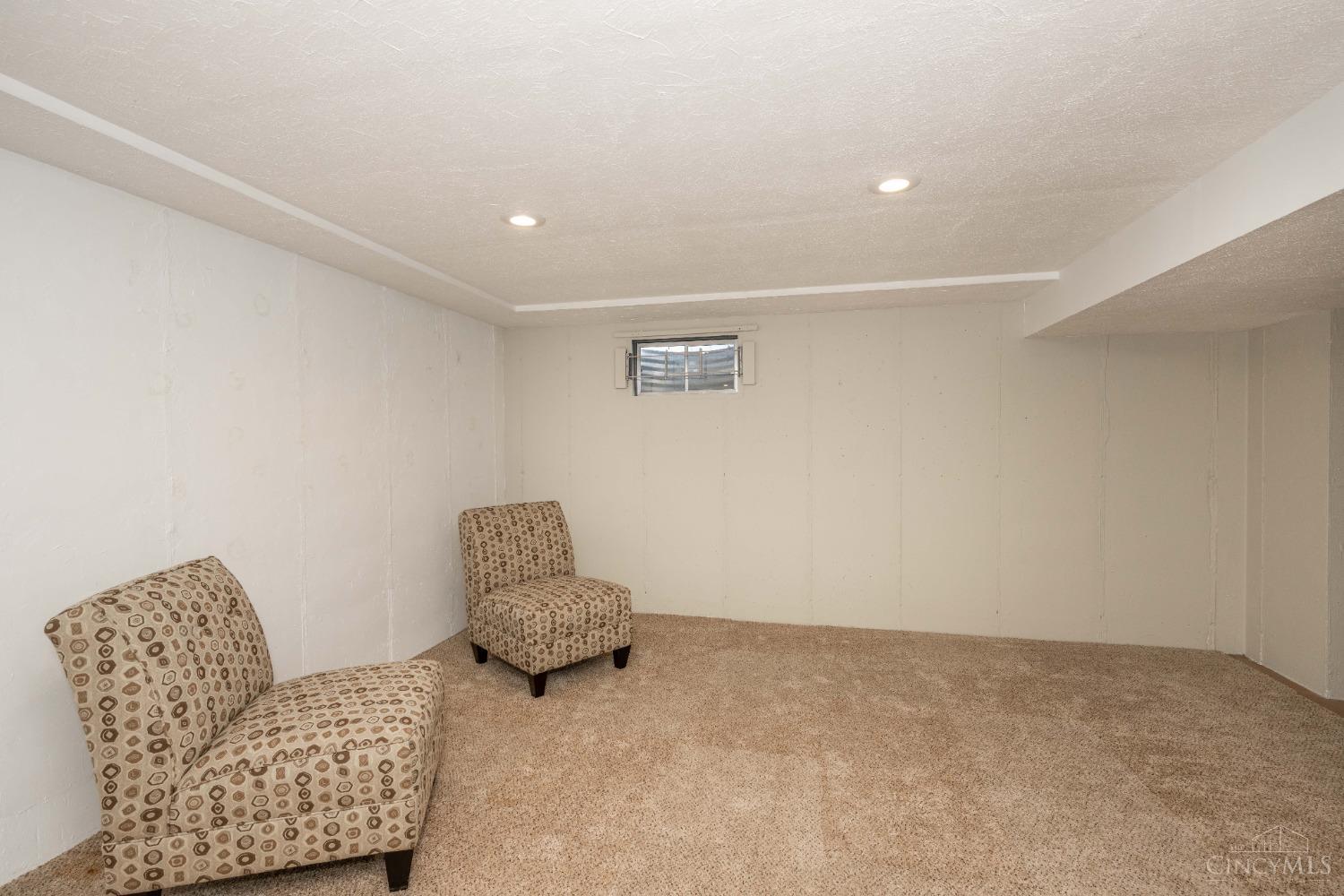 6117 Ivy Woods Court