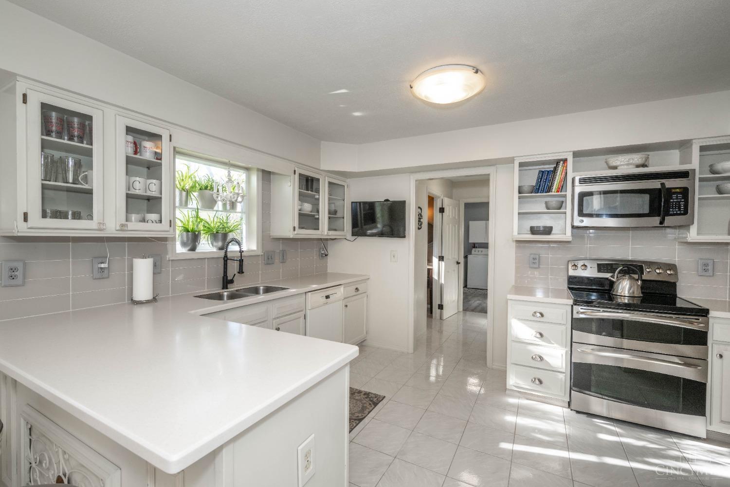 6117 Ivy Woods Court