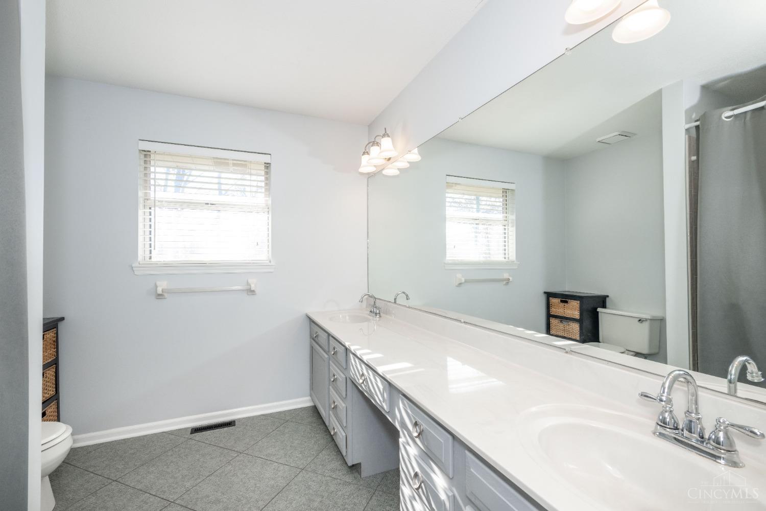 6117 Ivy Woods Court