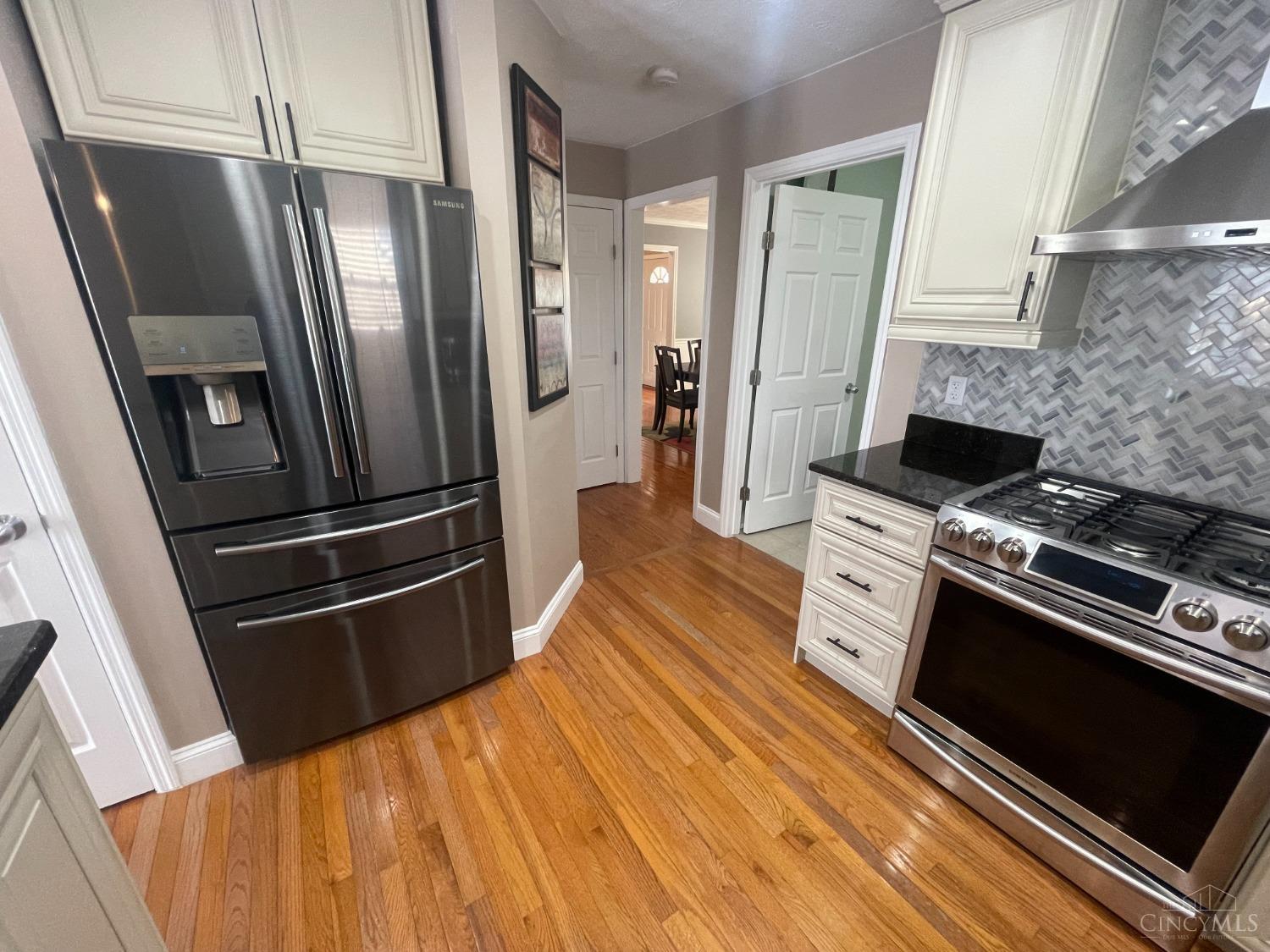 6798 Raven Crest